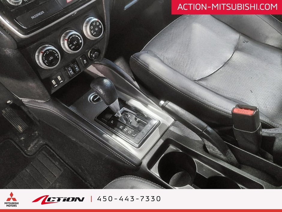 Mitsubishi RVR GT AWC Toit Pano Cuir Rockford Fosgate Mags 2023-23