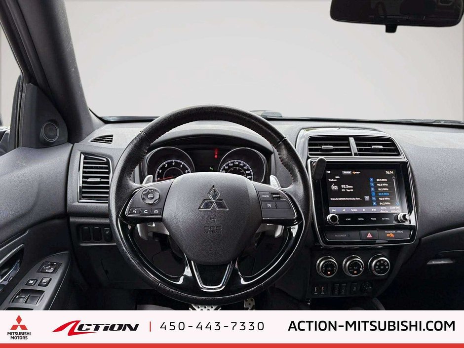 2023 Mitsubishi RVR LE-15