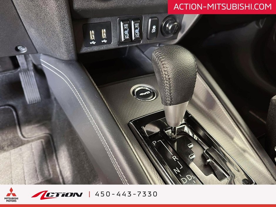 Mitsubishi RVR SE S-AWC Apple Carplay Android Auto Mags 16 2024-21