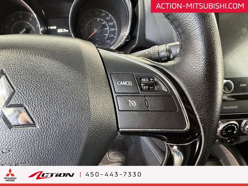 Mitsubishi RVR SE S-AWC Apple Carplay Android Auto Mags 16 2024-11