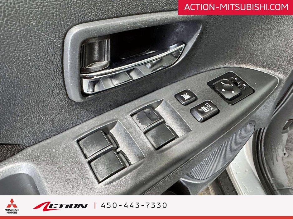 Mitsubishi RVR SE S-AWC Apple Carplay Android Auto Mags 16 2024-8