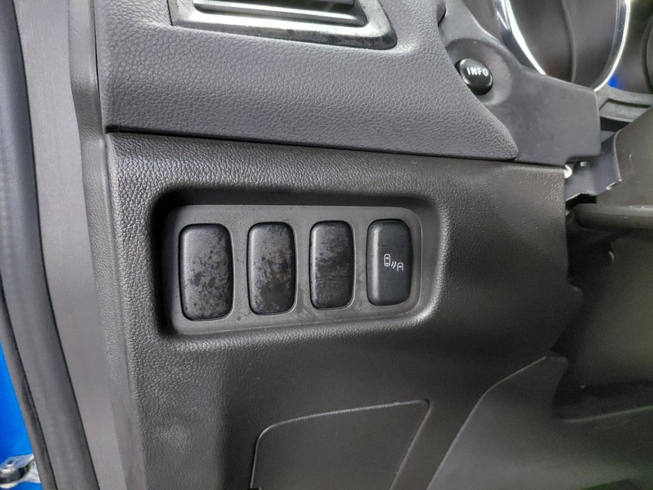 Mitsubishi RVR SE AWC Carplay Android Auto Sièges Chauffants Mags 2024-15