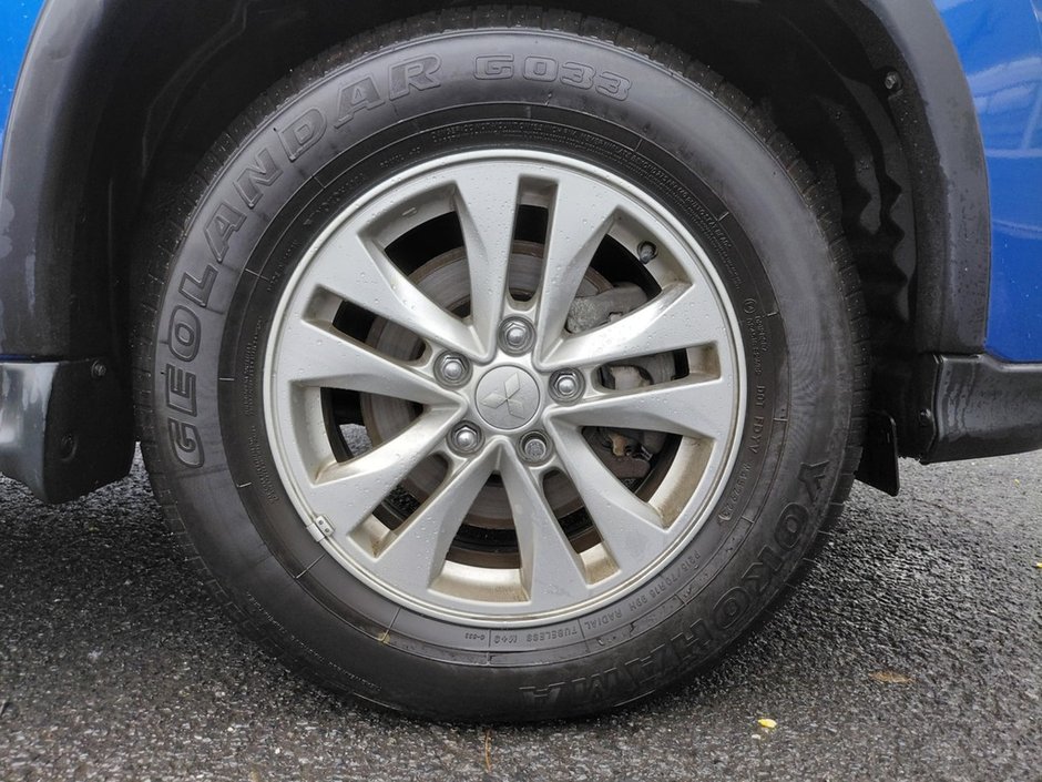 Mitsubishi RVR SE AWC Carplay Android Auto Sièges Chauffants Mags 2024-23