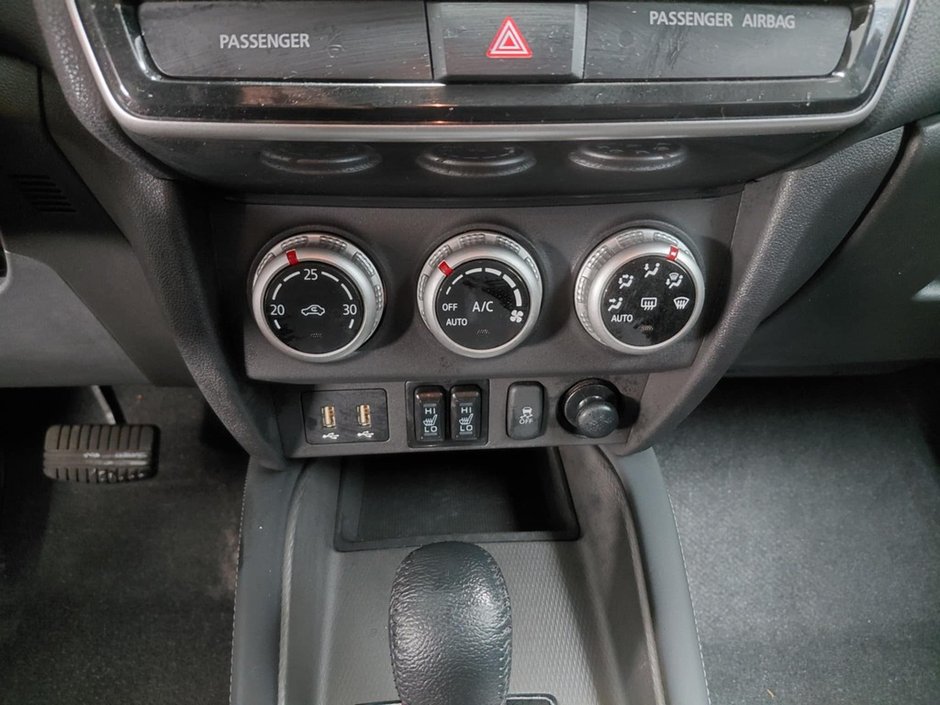 Mitsubishi RVR SE AWC Carplay Android Auto Sièges Chauffants Mags 2024-10