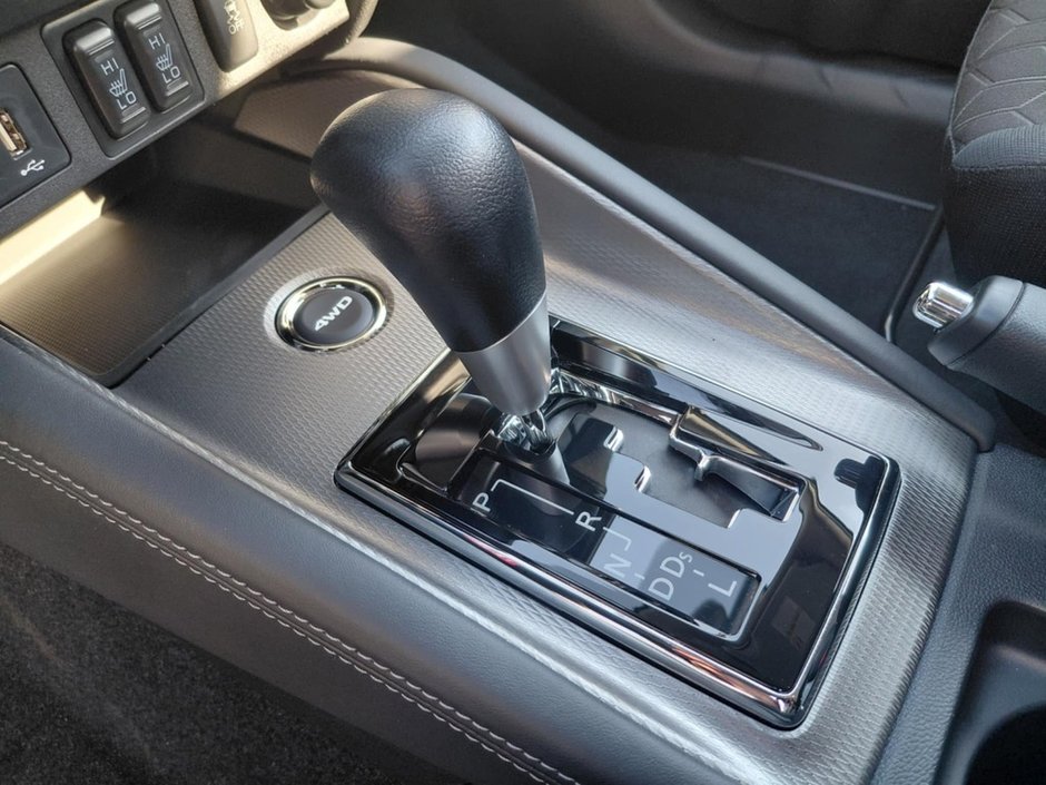 Mitsubishi RVR ES AWC Garantie 10 ans / 160,000 km 2025-28