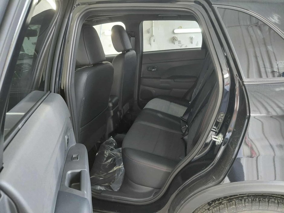 Mitsubishi RVR NOIR AWC 2025-12