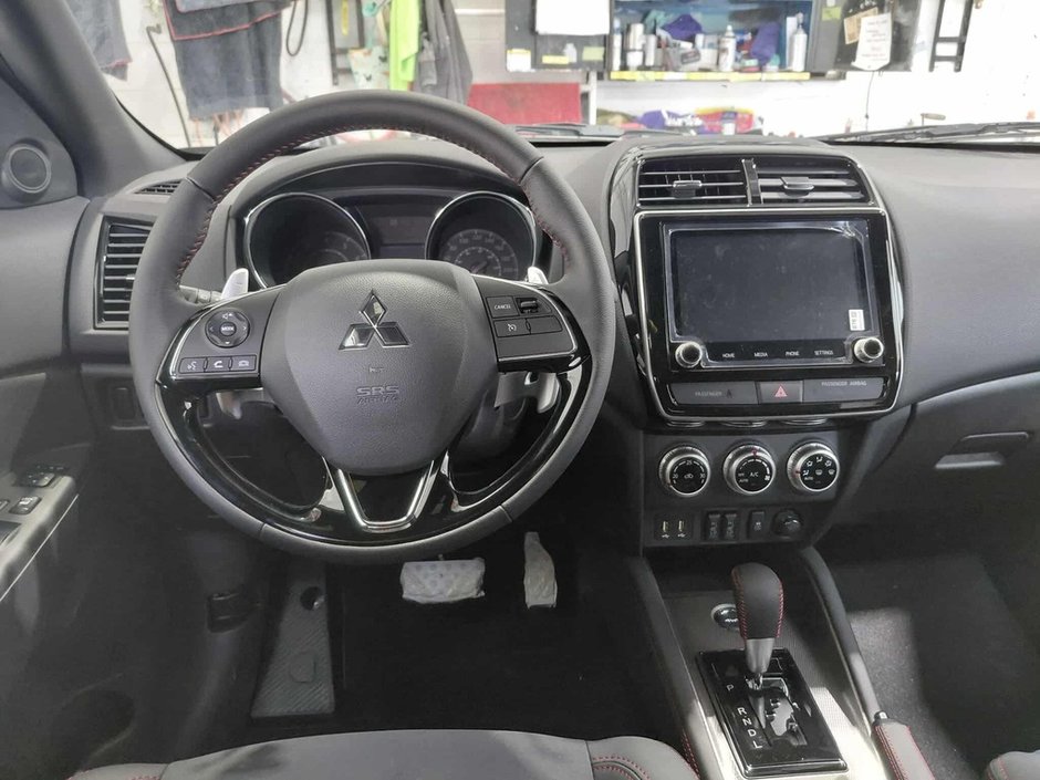 Mitsubishi RVR NOIR AWC 2025-21