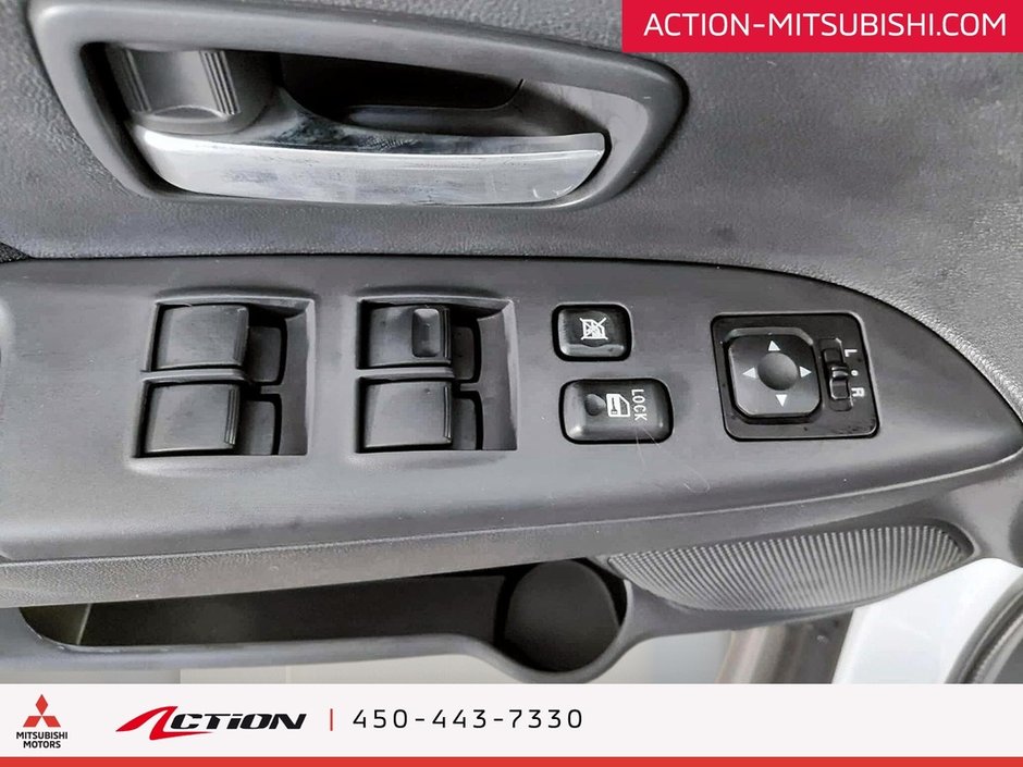 2025 Mitsubishi RVR SE AWC A/C MAGS/JANTES BLUETOOTH APPLE CAR PLAY-15