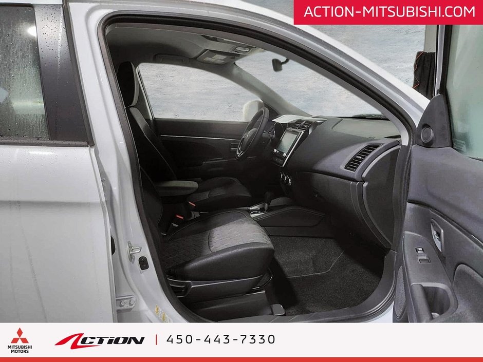 Mitsubishi RVR SE AWC Apple Carplay Android Auto Mags 16 2025-14