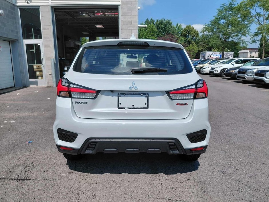 2025 Mitsubishi RVR ES FWD-7