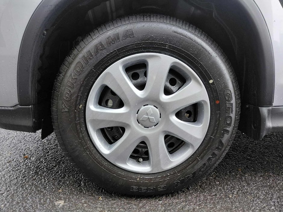 Mitsubishi RVR ES FWD 2026-21