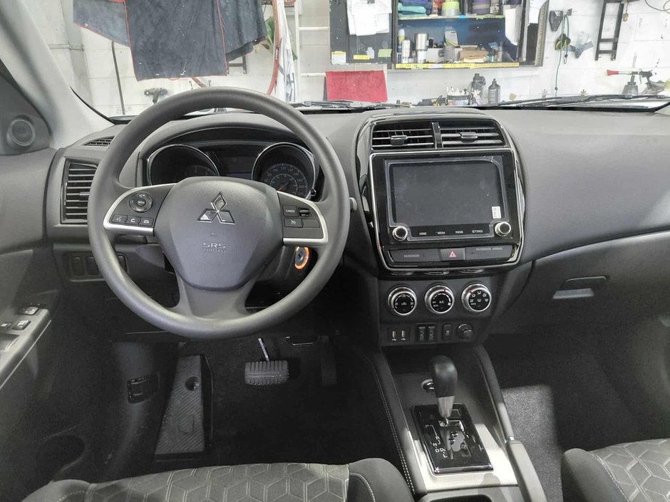 Mitsubishi RVR ES FWD 2026-19