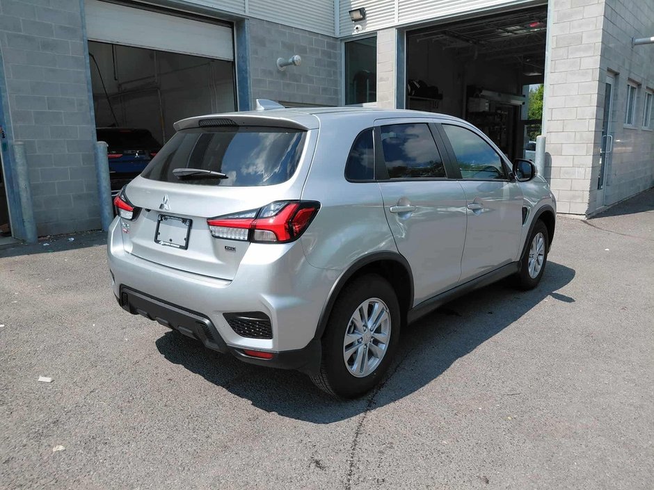 2026 Mitsubishi RVR SE AWC-2