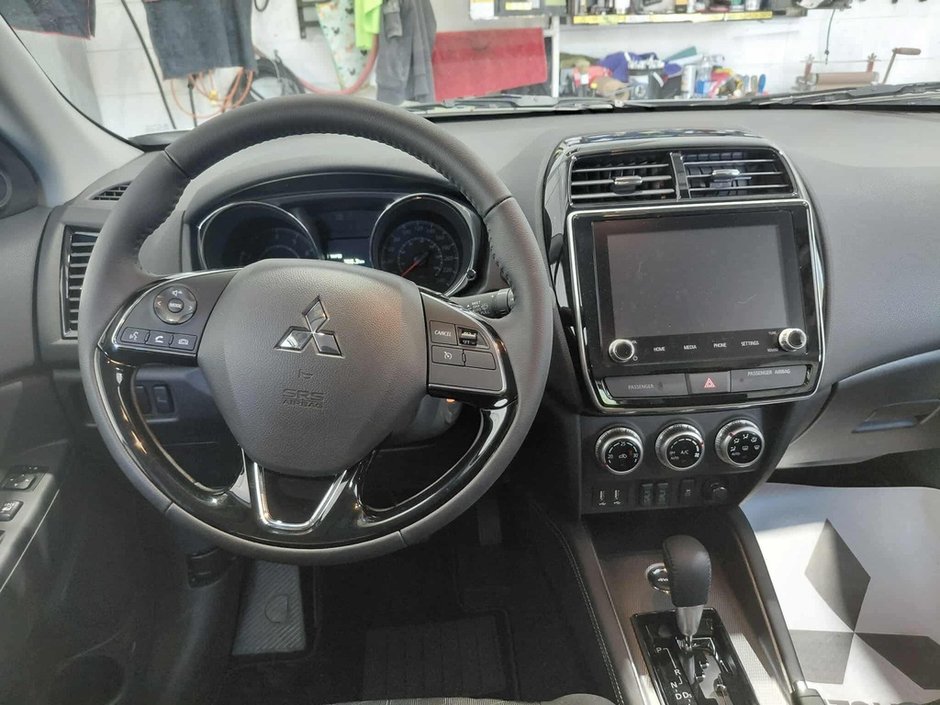 2026 Mitsubishi RVR SE AWC-14