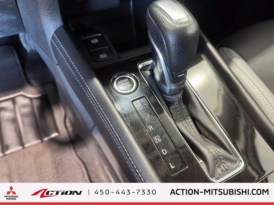 2021 Nissan Kicks SR Sièges Chauffants Mags Carplay Android A / C-25