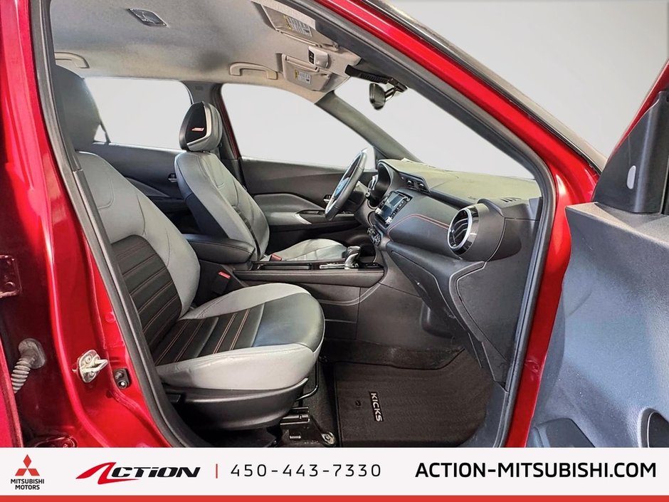 2021 Nissan Kicks SR Sièges Chauffants Mags Carplay Android A / C-14