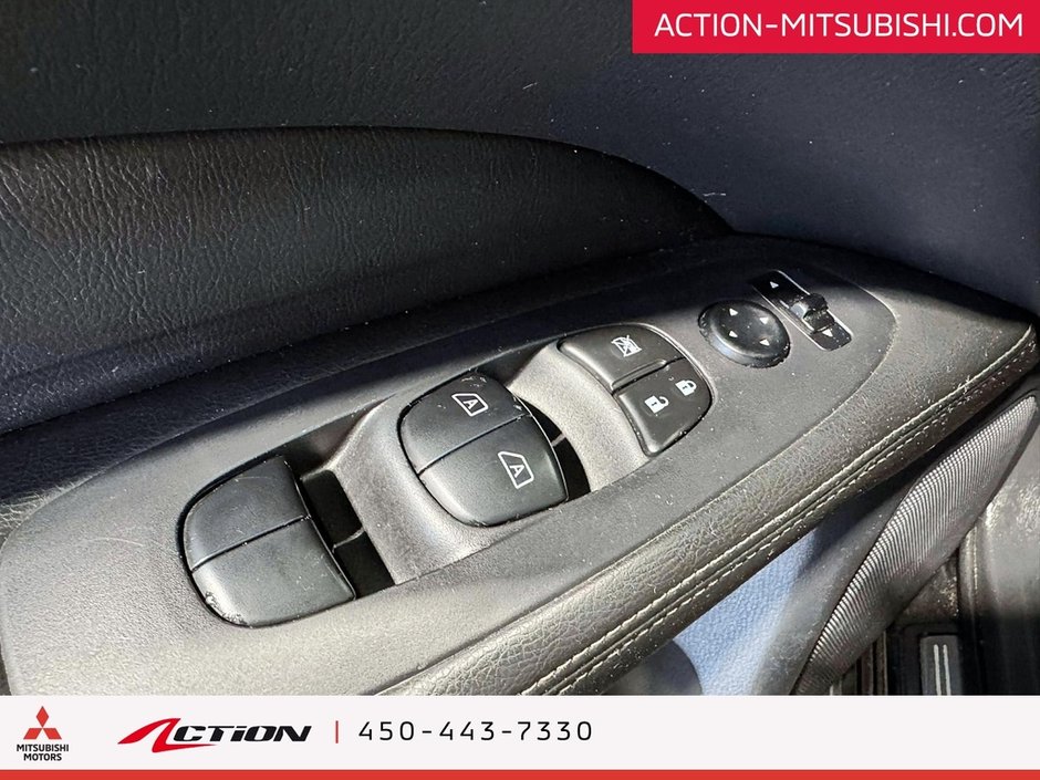 Nissan Pathfinder SL AWD Toit Ouvrant Cuir Caméra de Recul Mags 2017-19