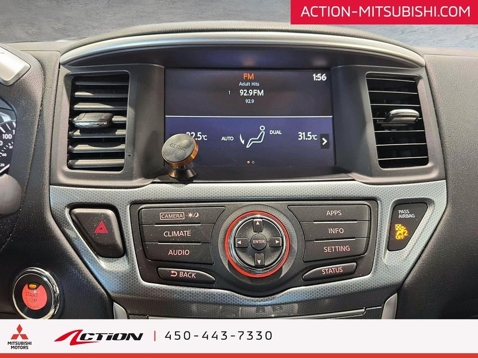 Nissan Pathfinder SL AWD Toit Ouvrant Cuir Caméra de Recul Mags 2017-25