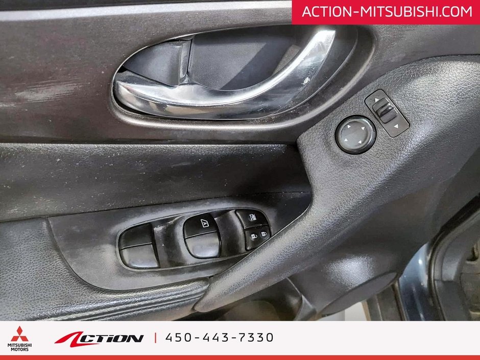 2014 Nissan Rogue SV AWD Bas Kilo Cuir Toit Pano Mags 17 Po-15