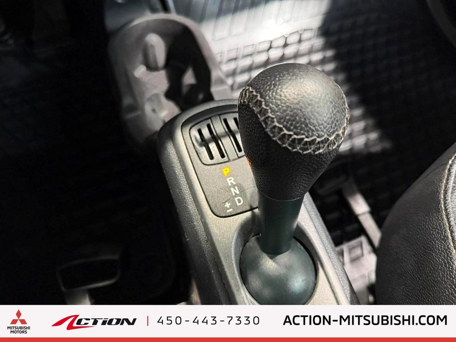smart fortwo 2dr Cpe Pure Bluetooth Air Climatisé Android Auto 2015-14