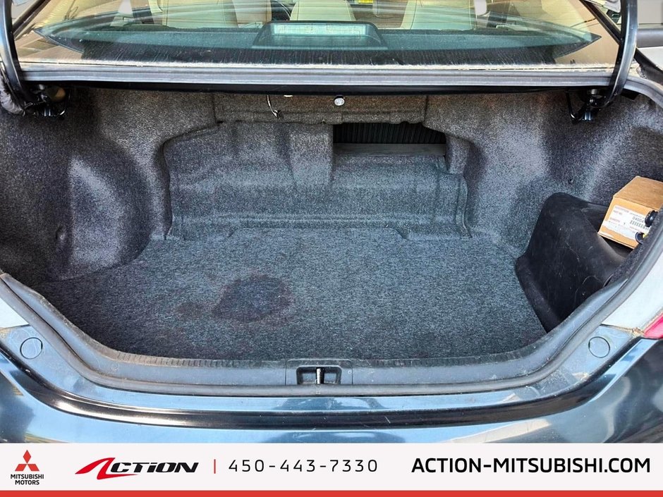 2012 Toyota Camry Hybrid XLE Toit Ouvrant Sièges Chauffants Air Climatisé-12