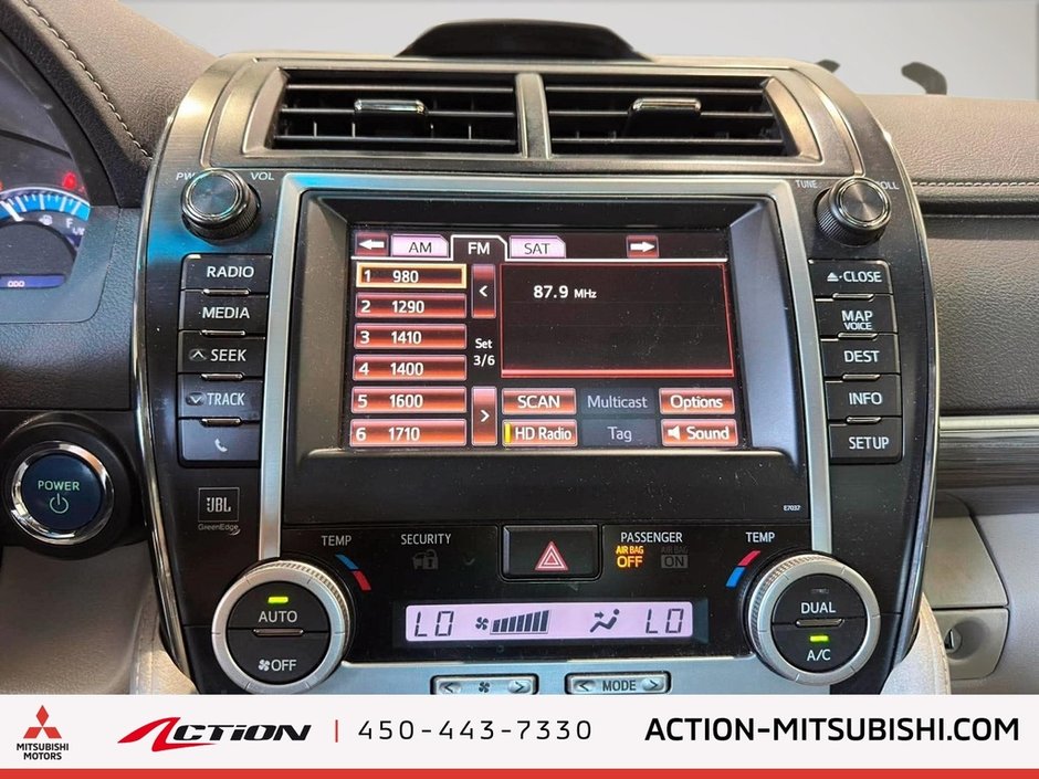 2012 Toyota Camry Hybrid XLE Toit Ouvrant Sièges Chauffants Air Climatisé-19