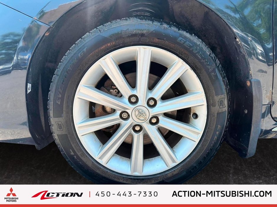 2012 Toyota Camry Hybrid XLE Toit Ouvrant Sièges Chauffants Air Climatisé-8