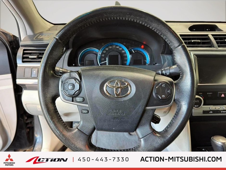 2012 Toyota Camry Hybrid XLE Toit Ouvrant Sièges Chauffants Air Climatisé-16