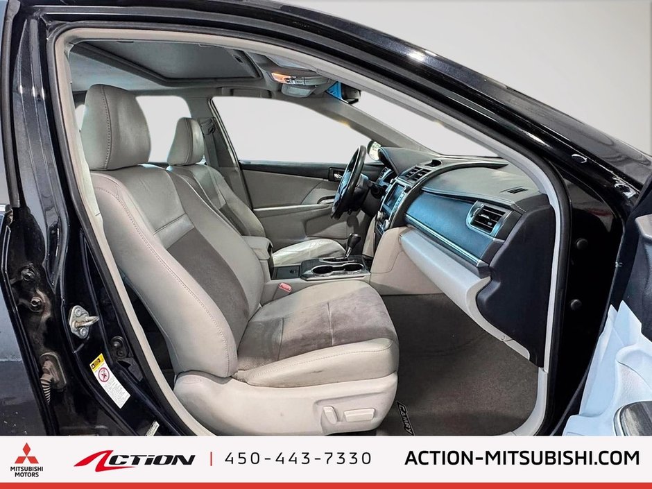 2012 Toyota Camry Hybrid XLE Toit Ouvrant Sièges Chauffants Air Climatisé-14