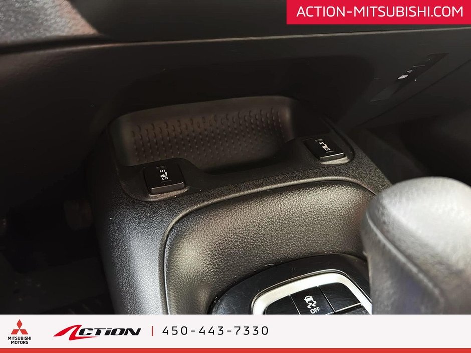 Toyota Corolla LE CARPLAY /  ANDROID AUTO SIÈGES CHAUFFANTS A / C 2023-20