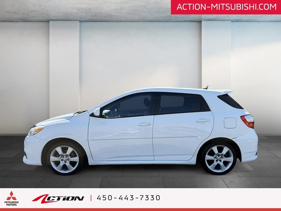 Toyota Matrix MANUEL  AIR CLIMATISÉ . RADIO (AM+FM+CD) 2011-8