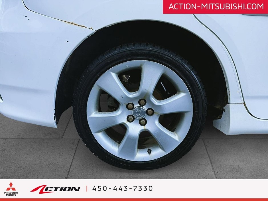 Toyota Matrix MANUEL  AIR CLIMATISÉ . RADIO (AM+FM+CD) 2011-16