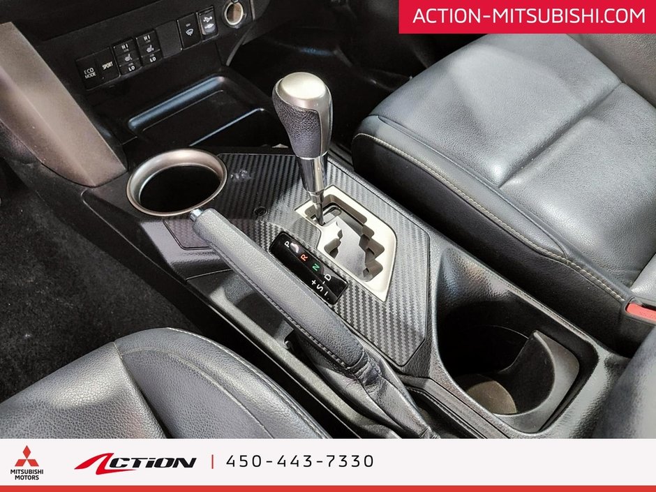 2013 Toyota RAV4 Limited AWD Toit Cuir Sièges Chauffants Mags 17 Po-23