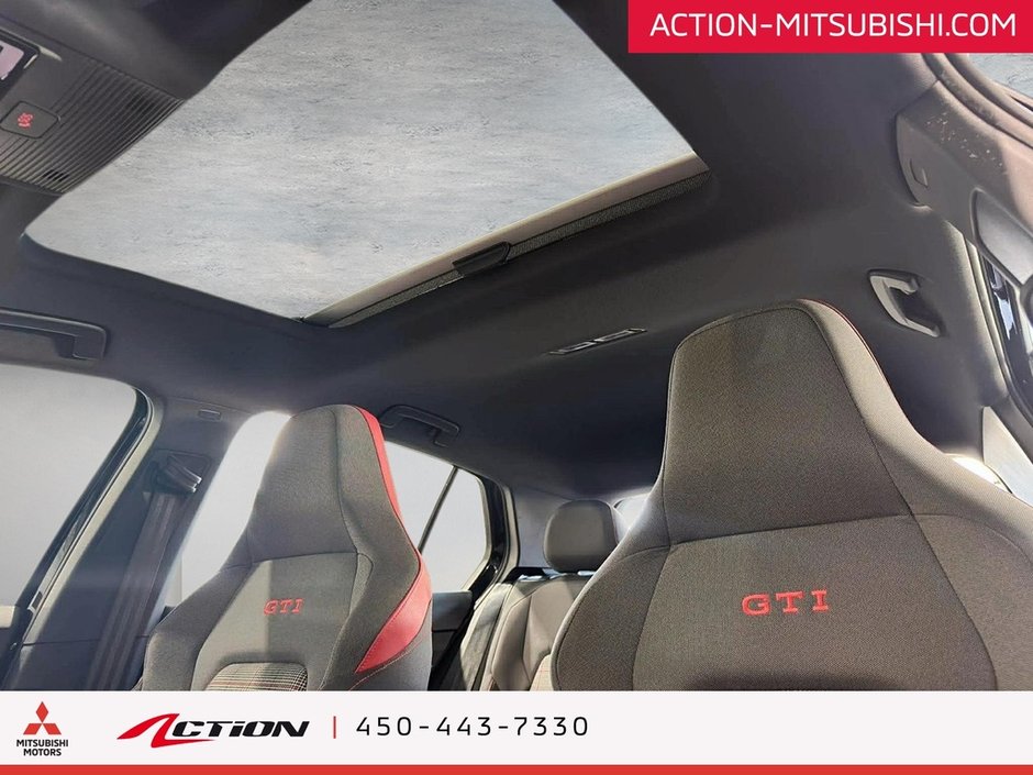 2024 Volkswagen Golf GTI DSG Toit Ouvrant Sièges chauffants Mags-16