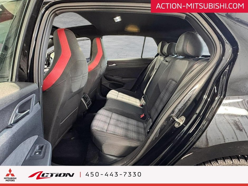 2024 Volkswagen Golf GTI DSG Toit Ouvrant Sièges chauffants Mags-11