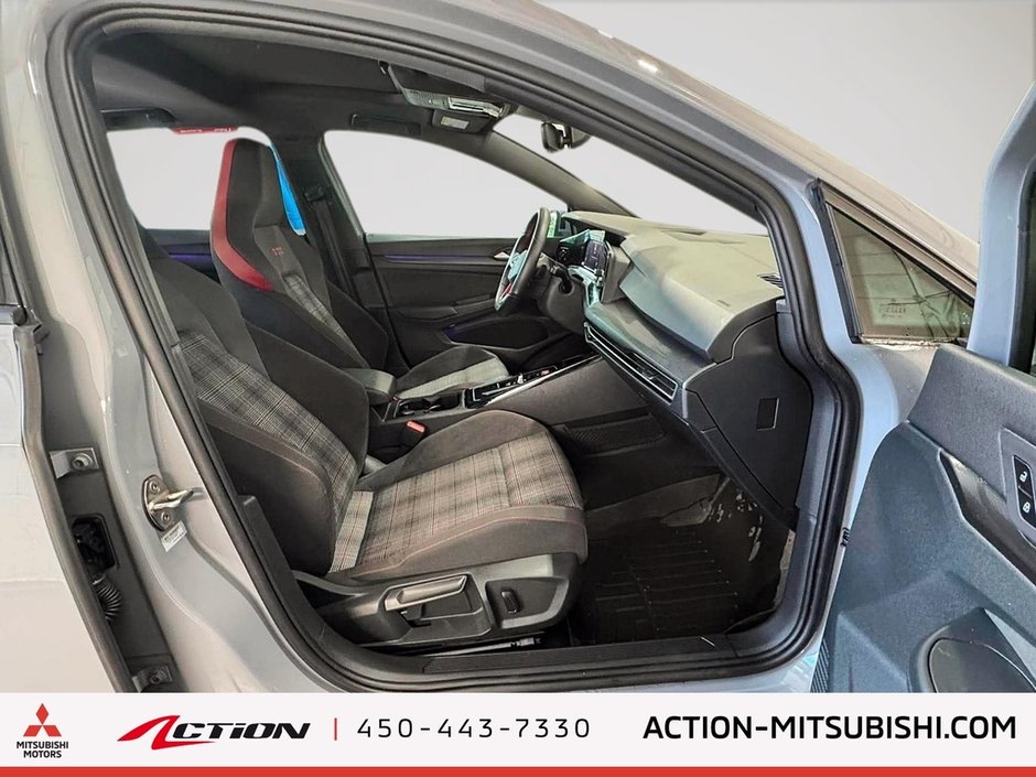 2024 Volkswagen Golf GTI DSG Toit Ouvrant Sièges chauffants Mags-14