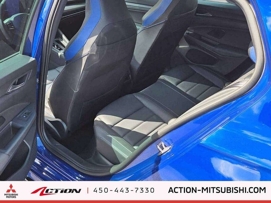 2024 Volkswagen Golf R-11