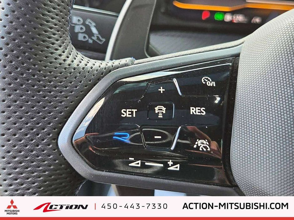 Volkswagen Golf R 2.0 TSI 315HP 4Motion Suspension DCC HUD 2024-17