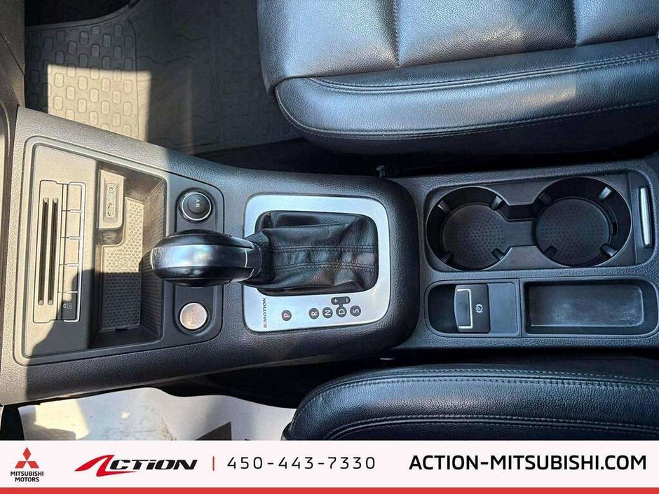2016 Volkswagen Tiguan Highline Fender Toit Pano Cuir Mags Navi-21