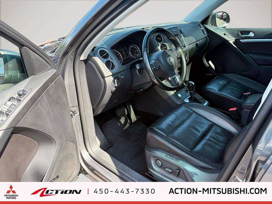 2016 Volkswagen Tiguan Highline Fender Toit Pano Cuir Mags Navi-9