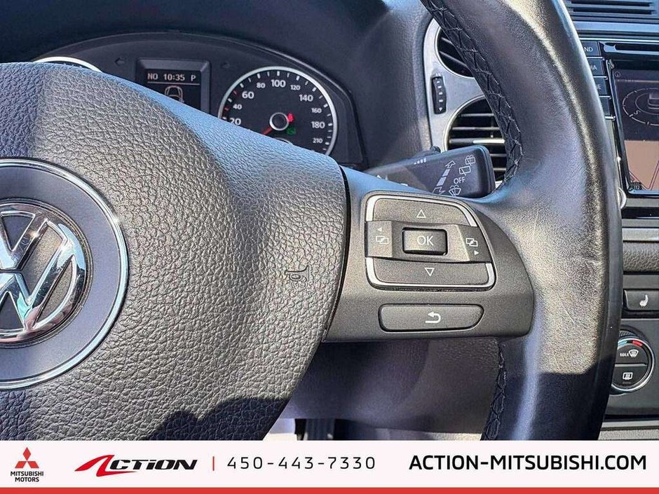 2016 Volkswagen Tiguan Highline Fender Toit Pano Cuir Mags Navi-16