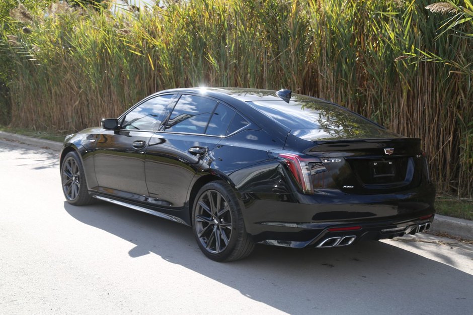 2024 Cadillac CT5-V-2