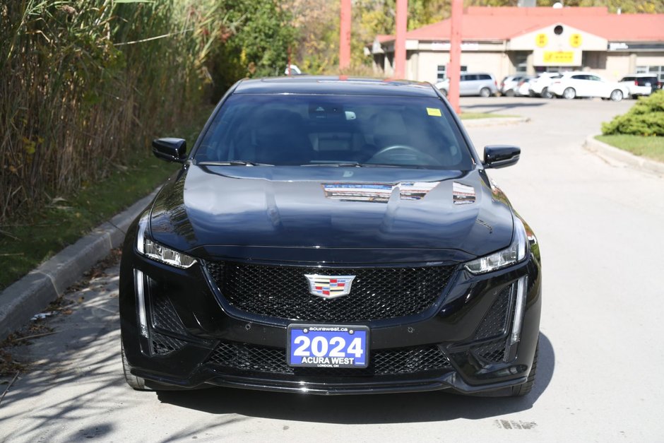 2024 Cadillac CT5-V-10