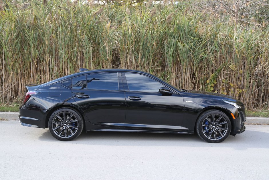 2024 Cadillac CT5-V-9