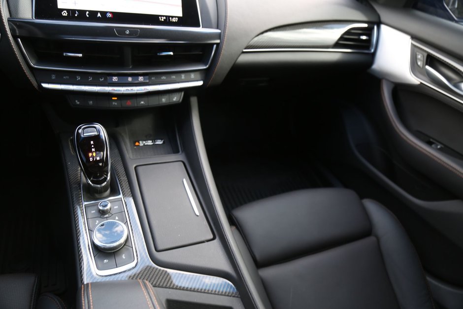 2024 Cadillac CT5-V-16