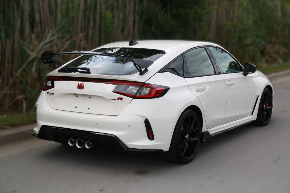 2025 Honda Civic Type R-9
