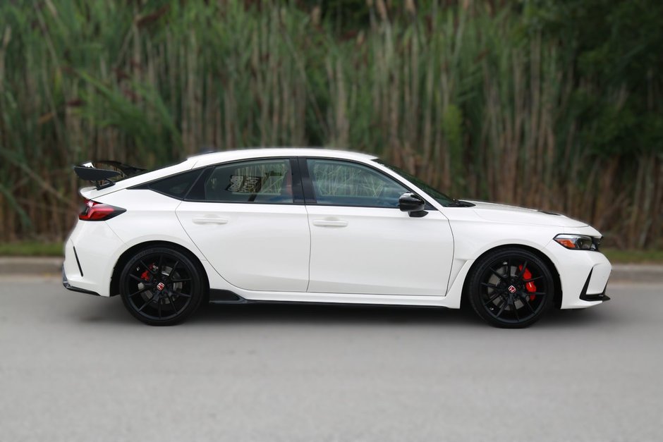 2025 Honda Civic Type R-10