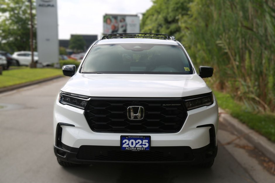 2025 Honda Pilot Black Edition-12