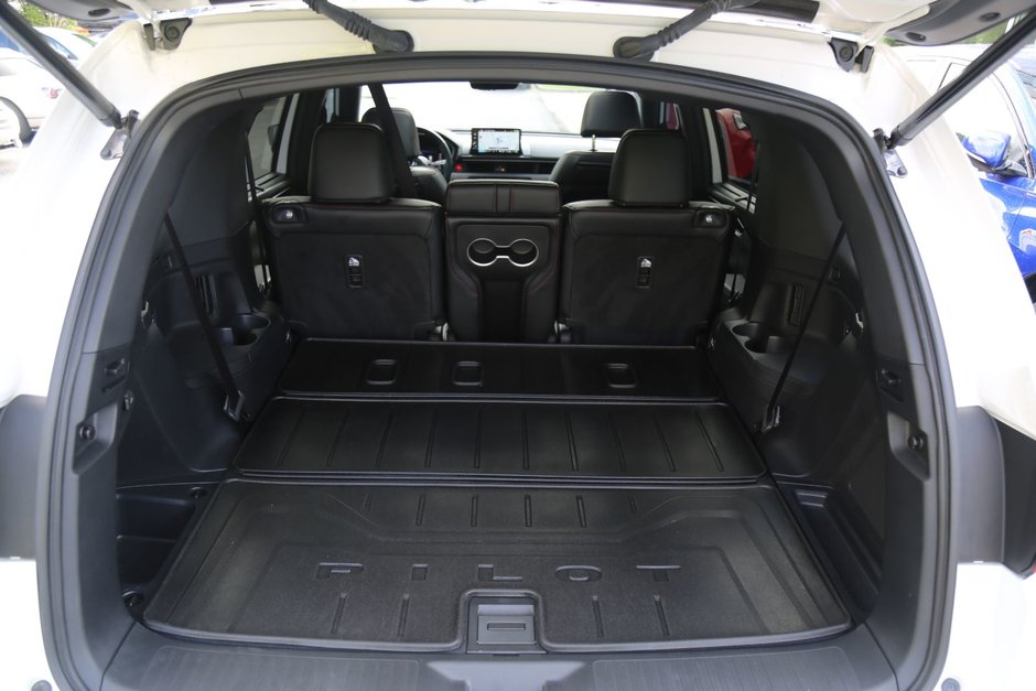 2025 Honda Pilot Black Edition-25