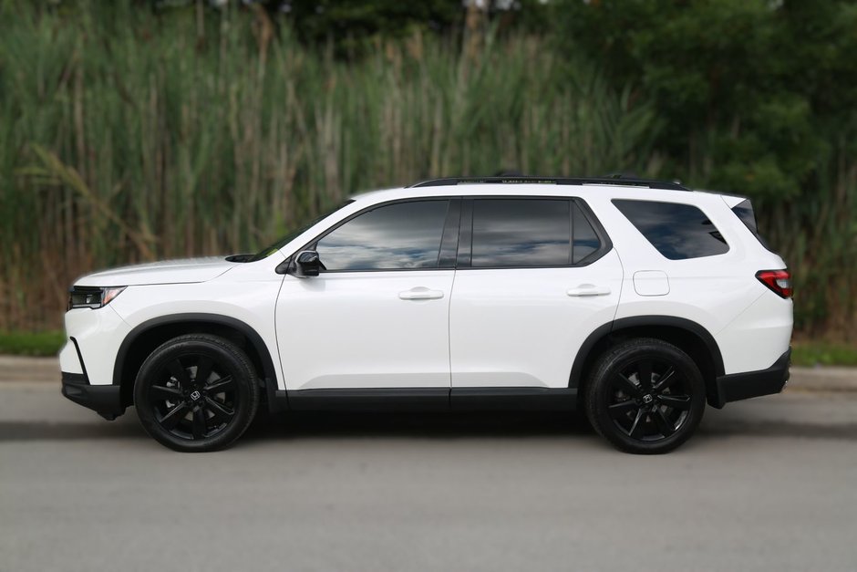 2025 Honda Pilot Black Edition-1